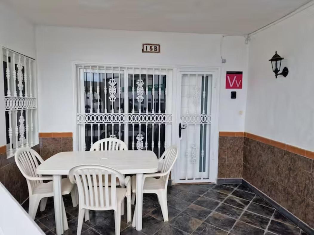 Casa Yei -Apto. A 4 Minutos De La Playa Tías Kültér fotó